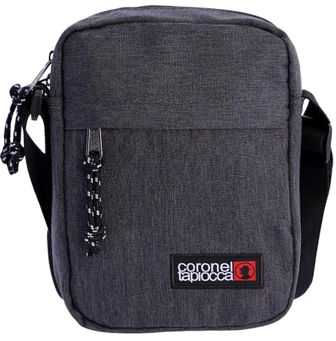 Coronel Tapioca – Bandolera para hombre estilo casual | Bolso hombre bandolera compacto con múltiples compartimentos | Ideal para uso diario, viajes o trabajo