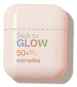 Sensilis - Glow Stick SPF50 Barra Solar Facial, con Efecto Glow, Protege Frente a Rayos UVA y UVB, Previene Manchas y Aporta Luminosidad Inmediata, para Todo Tipo de Pieles - 10 g
